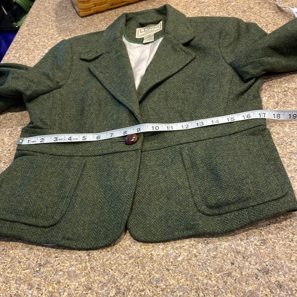 L.L. Bean Wool Blazer Jacket Green Herringbone Vintage 12 Petite - Picture 6 of 17
